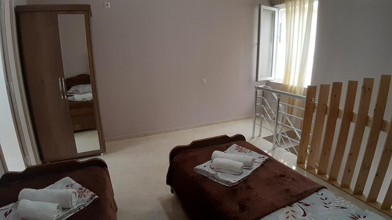 Apartment Imeri Ureki Bagian luar foto