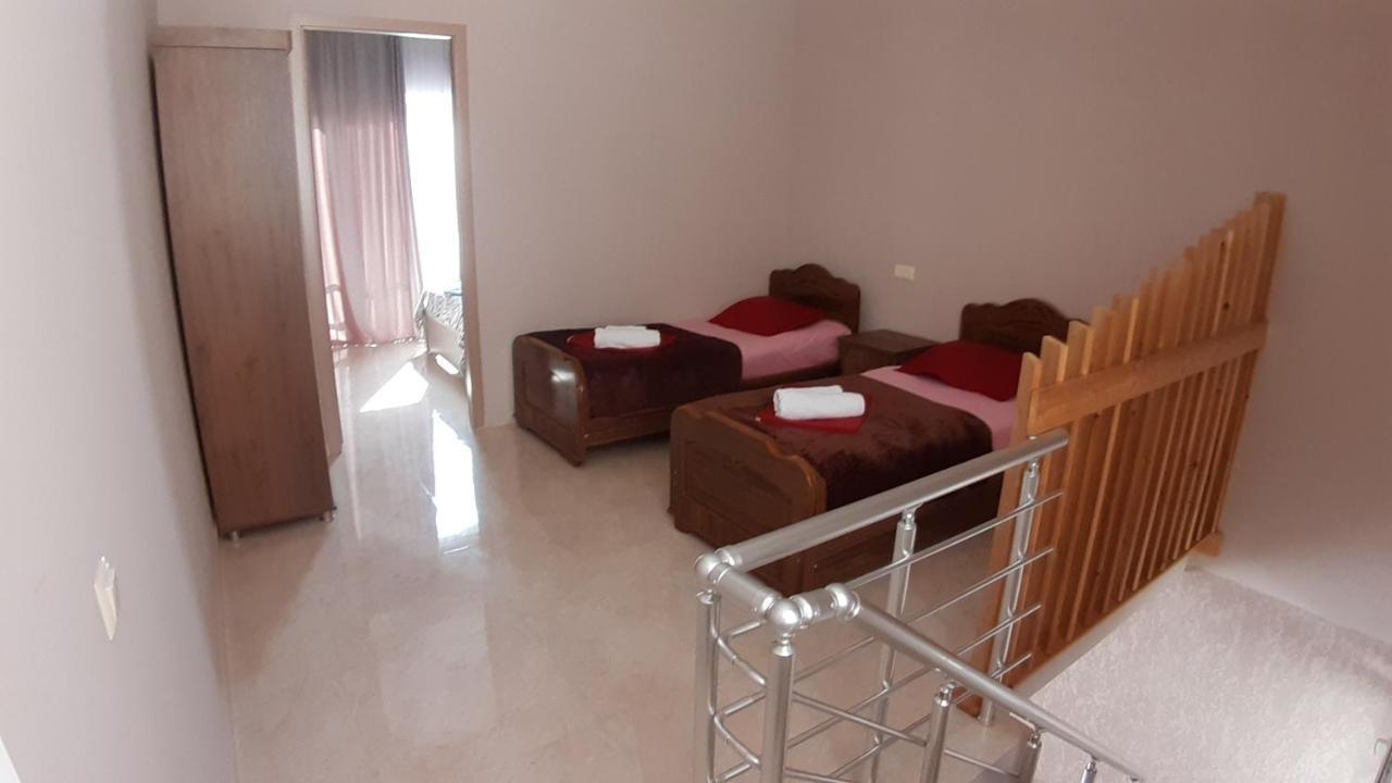 Apartment Imeri Ureki Bagian luar foto